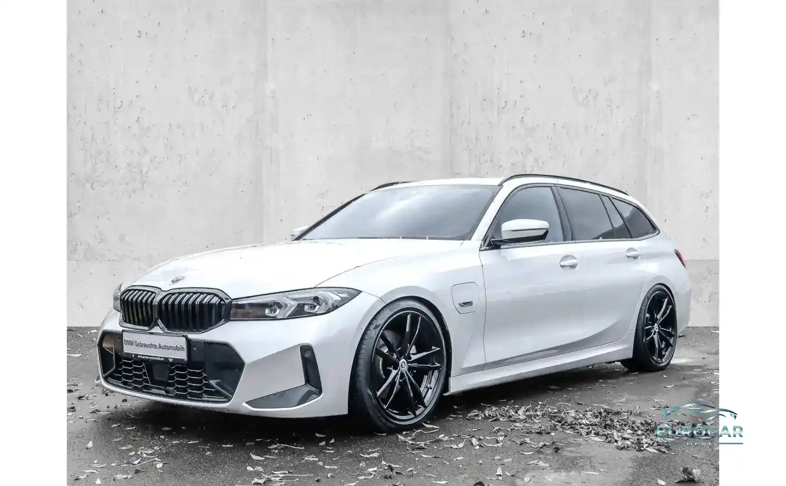 BMW 330