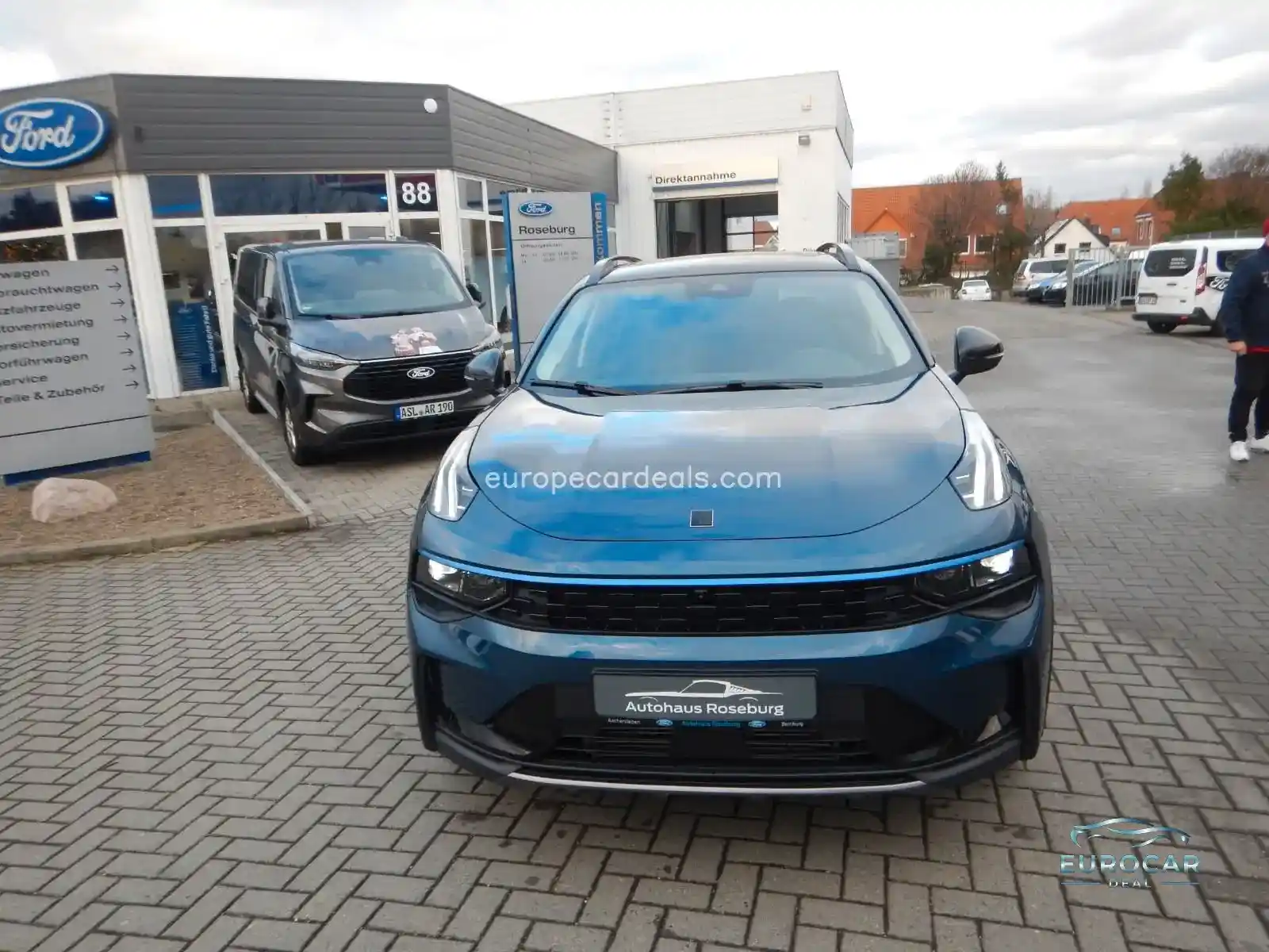 Lynk&Co 01
