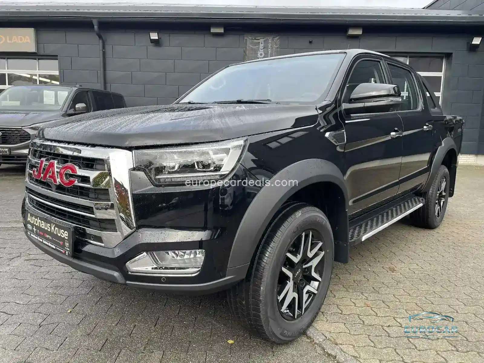 JAC 8 Pro