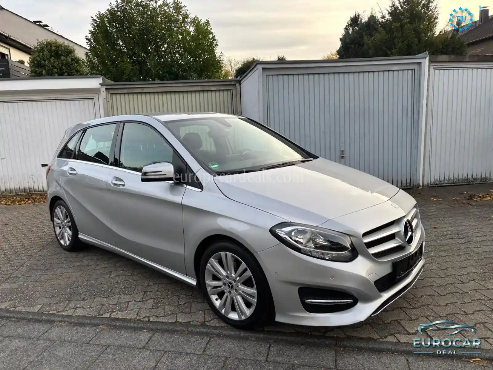 Mercedes-Benz B 180