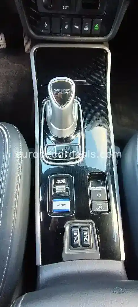 Mitsubishi Plug-in Hybrid Outlander