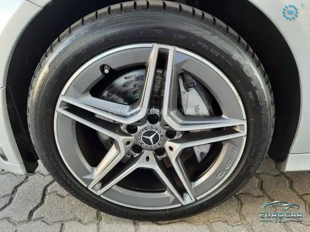 Mercedes-Benz C 400