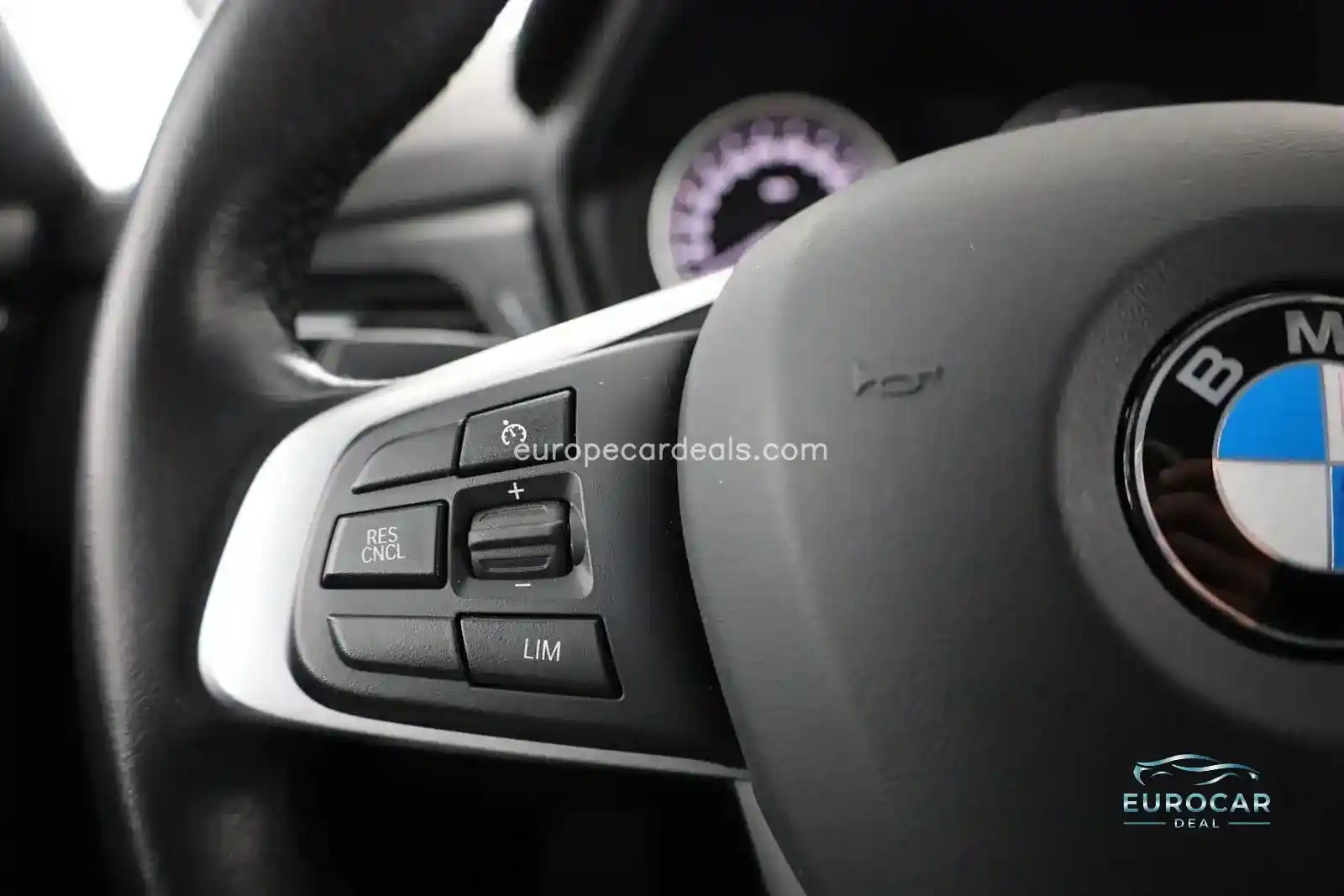 BMW 225