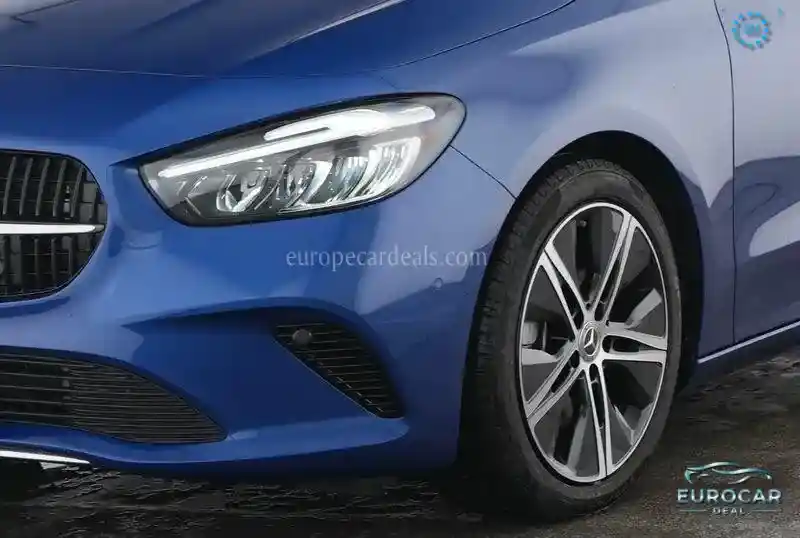 Mercedes-Benz B 220