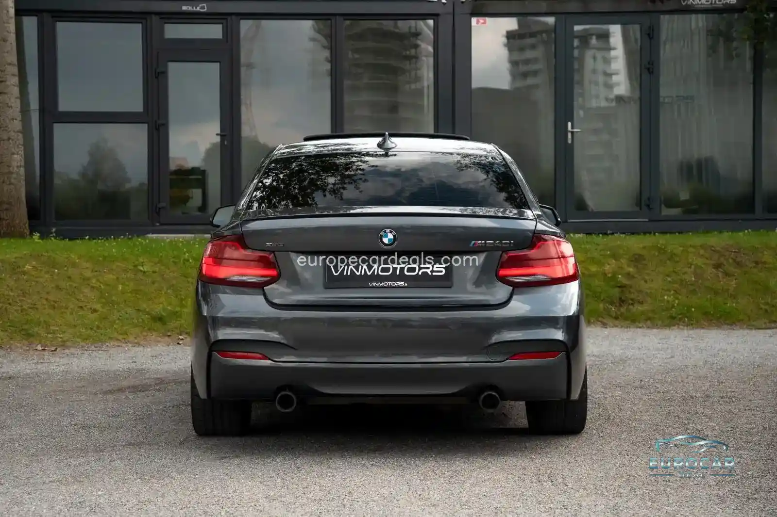 BMW M240i