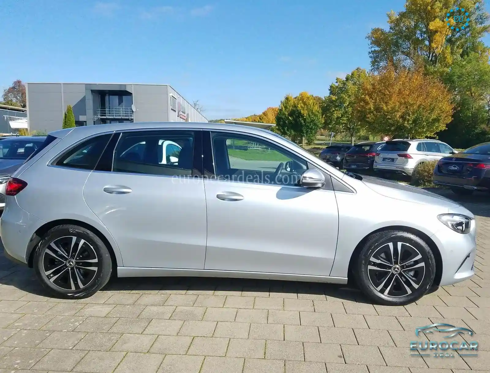 Mercedes-Benz B 180