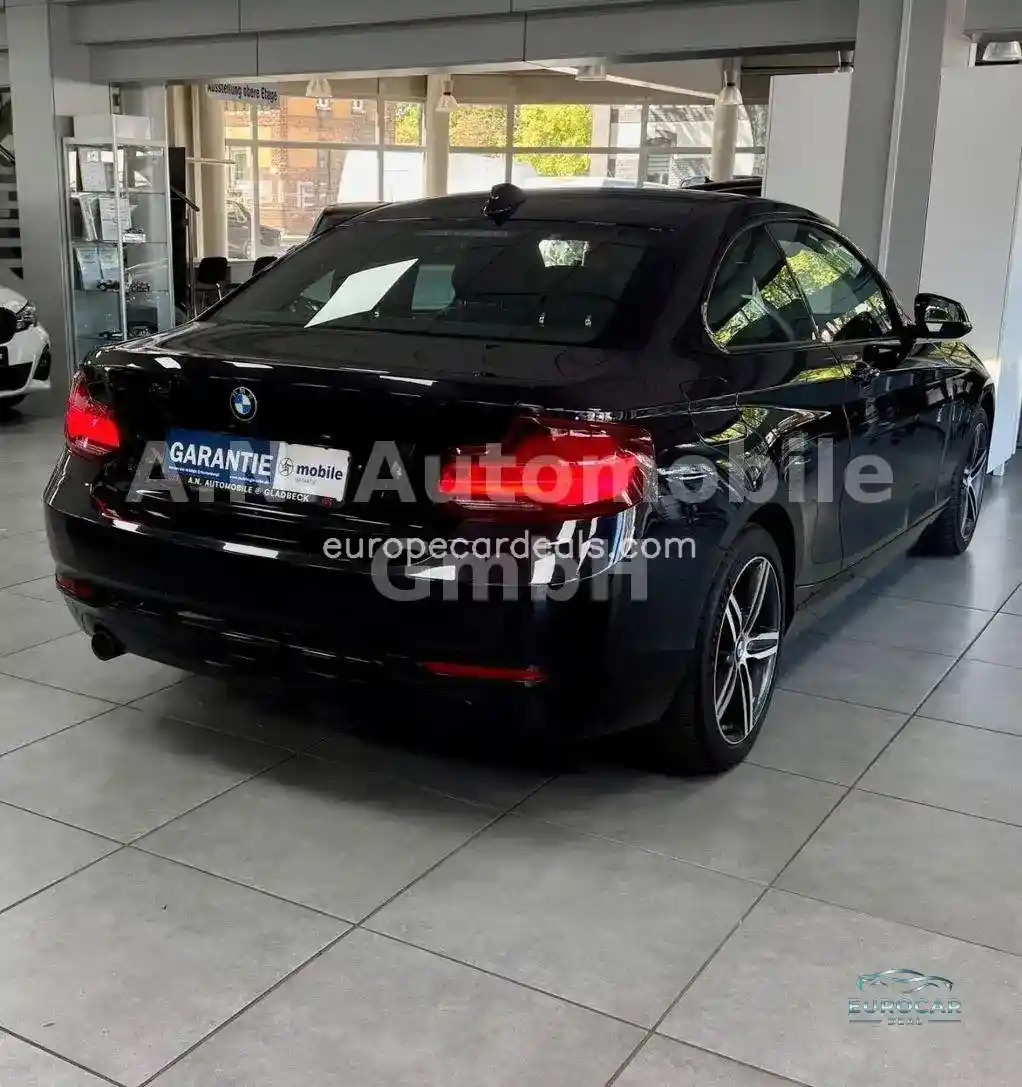 BMW 218