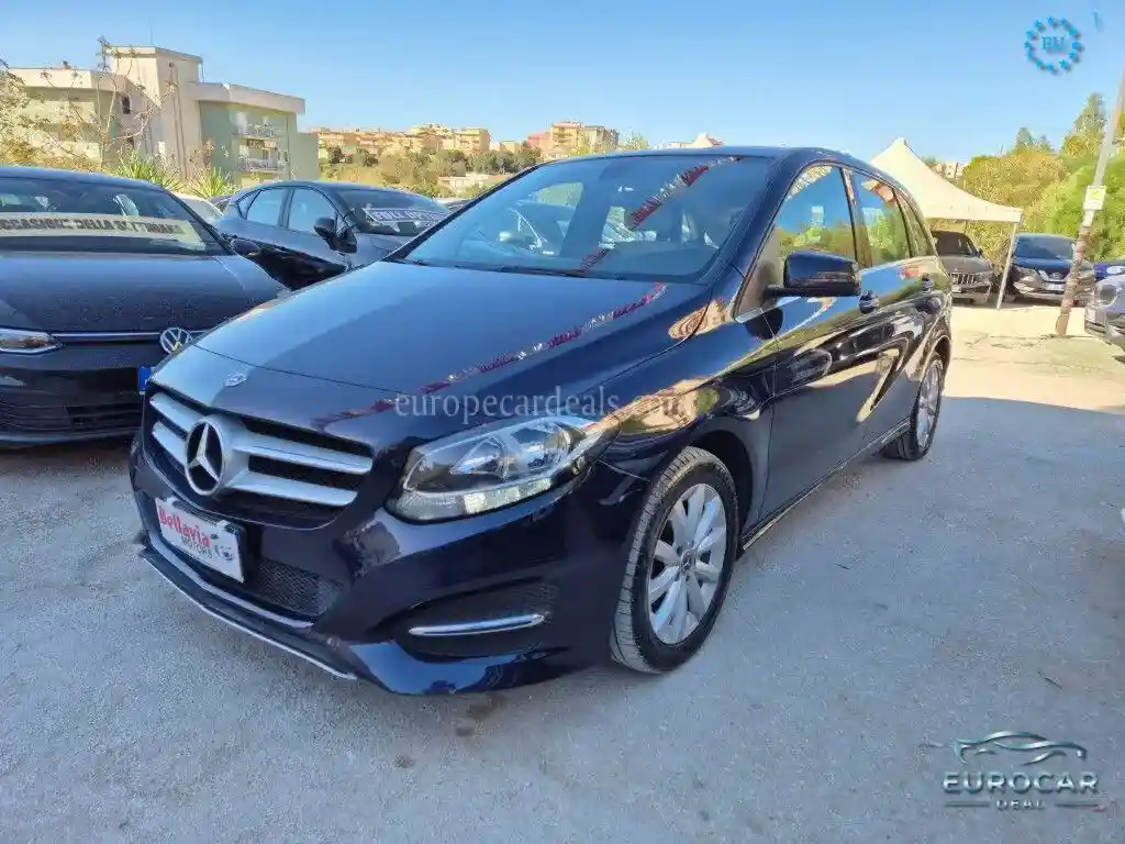 Mercedes-Benz B 180