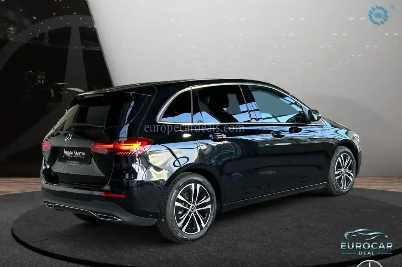 Mercedes-Benz B 200