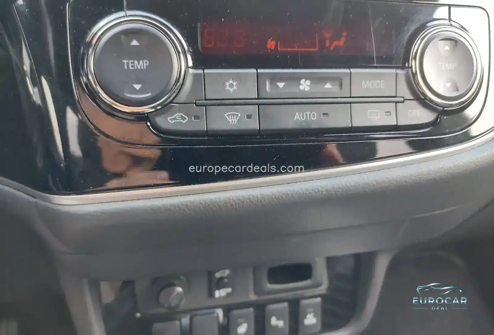 Mitsubishi Plug-in Hybrid Outlander