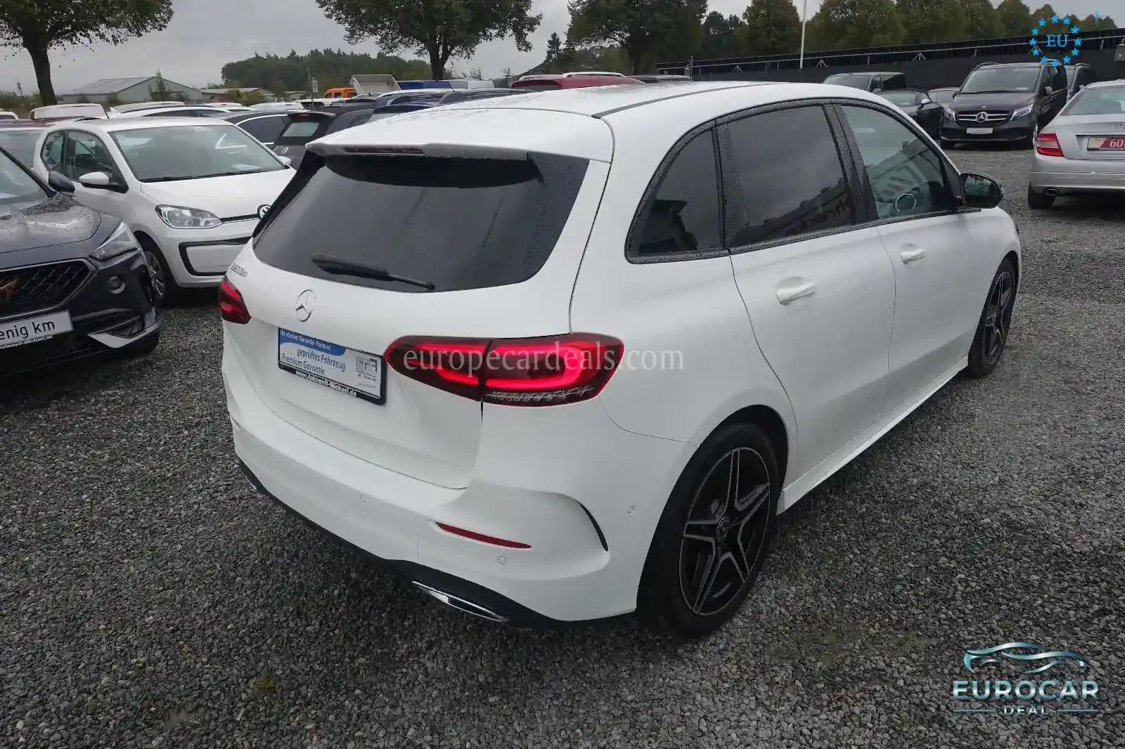 Mercedes-Benz B 200