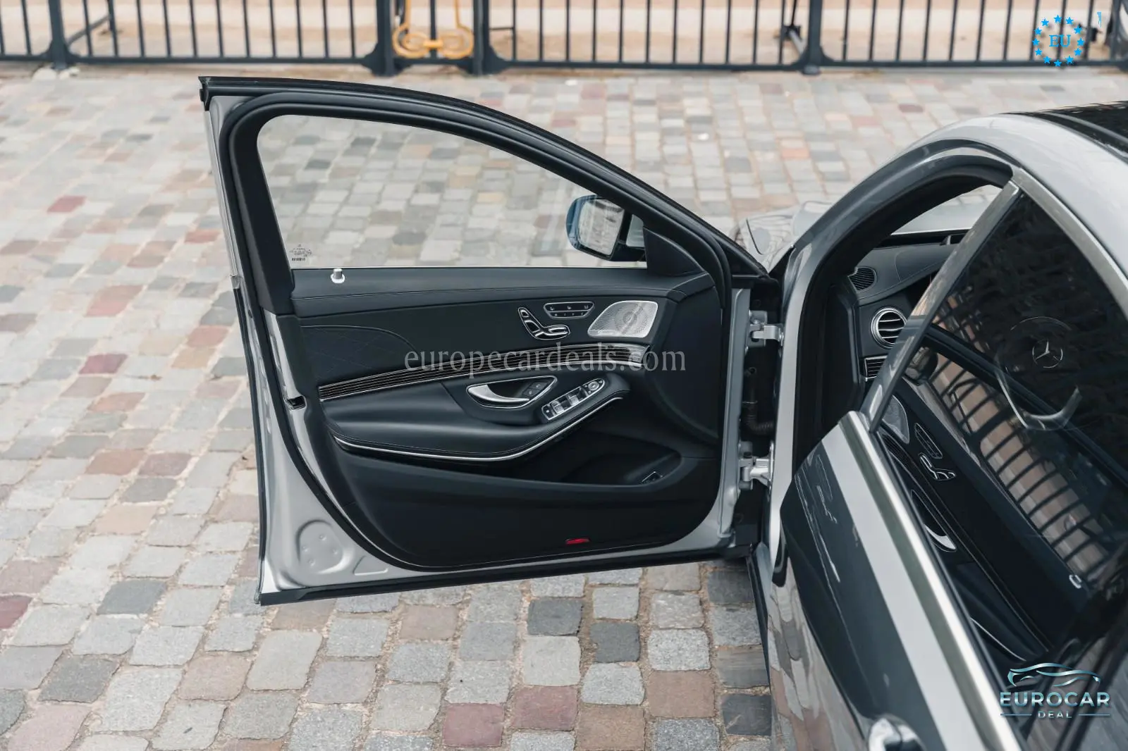 Mercedes-Benz S 560