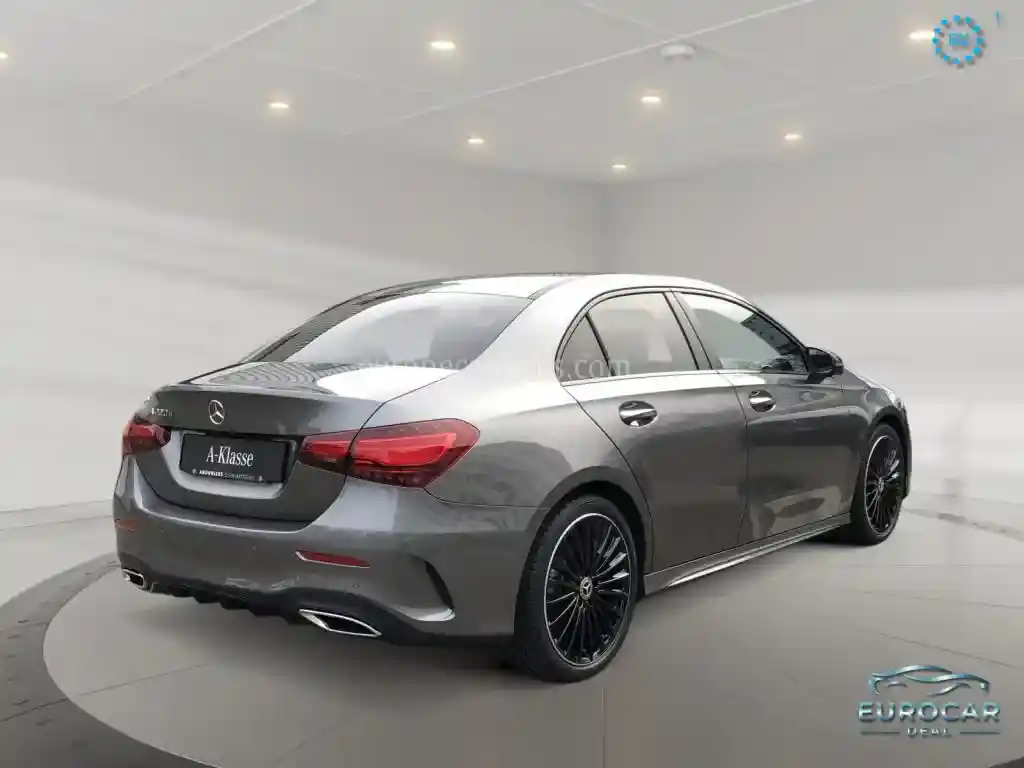 Mercedes-Benz A 220