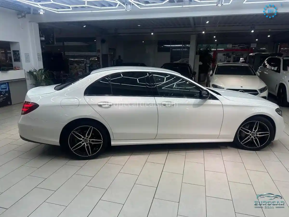 Mercedes-Benz E 220