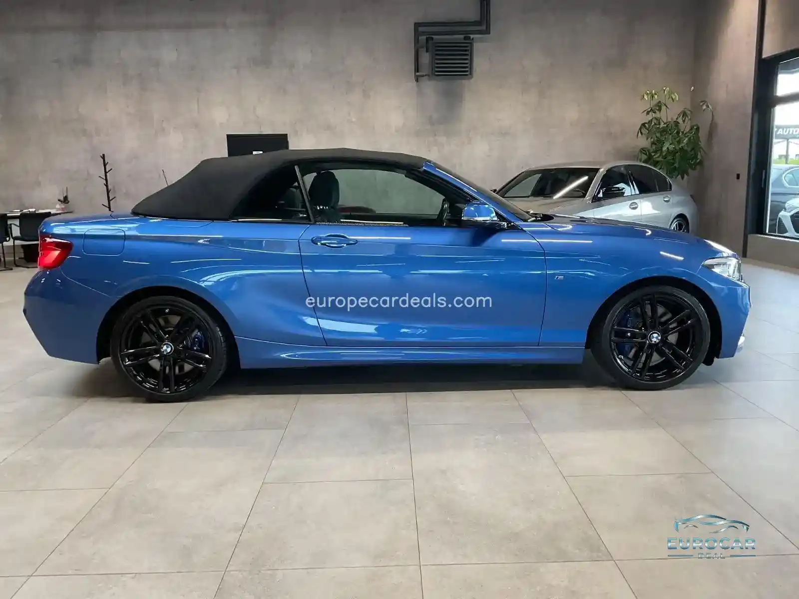 BMW 220