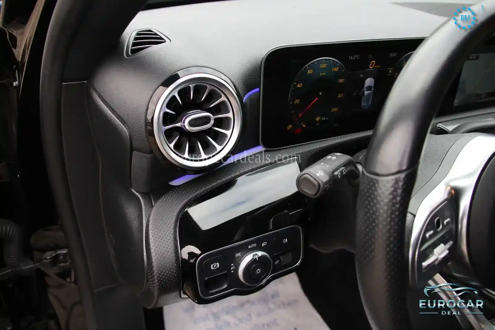Mercedes-Benz A 220