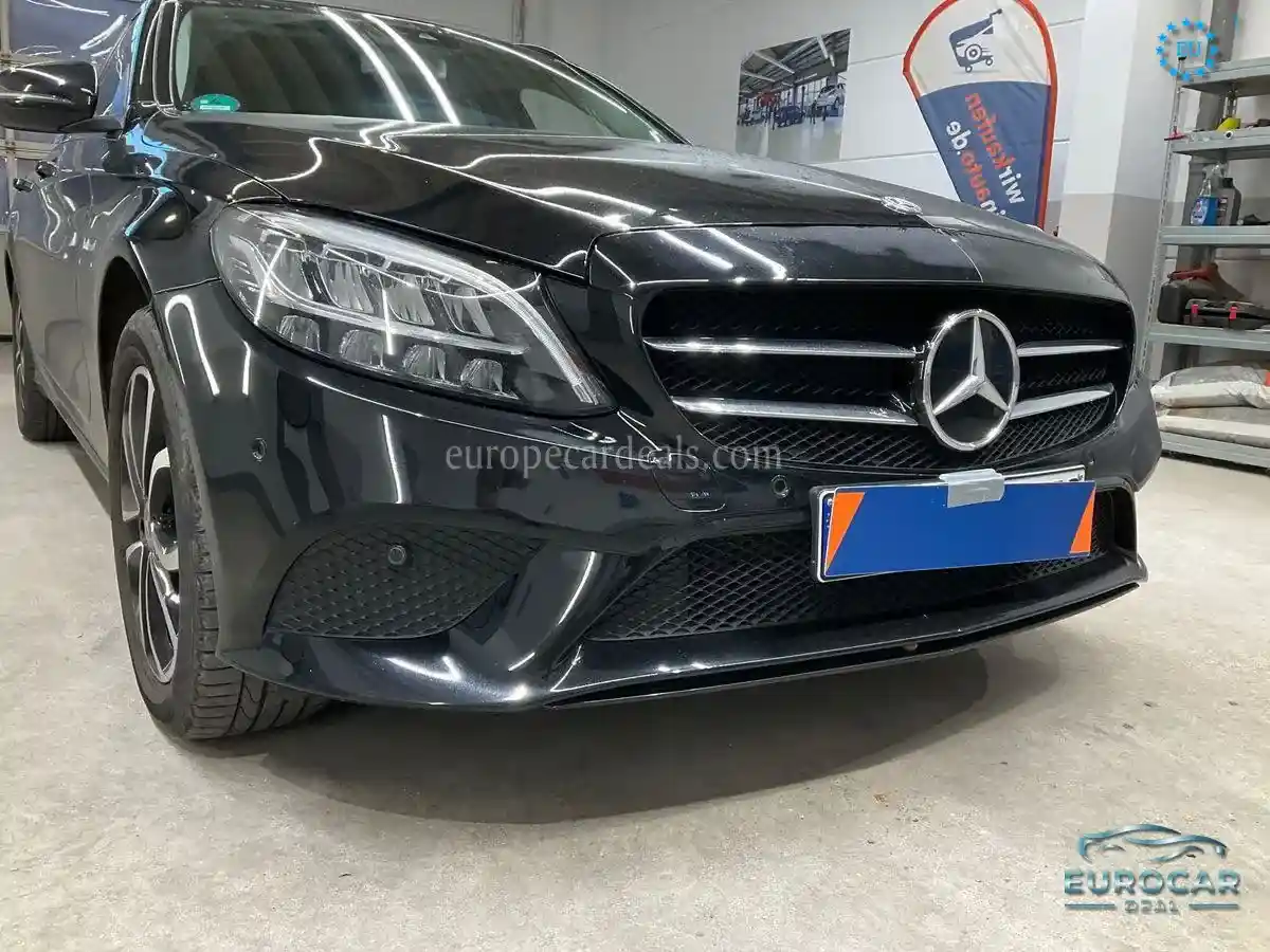 Mercedes-Benz C 180