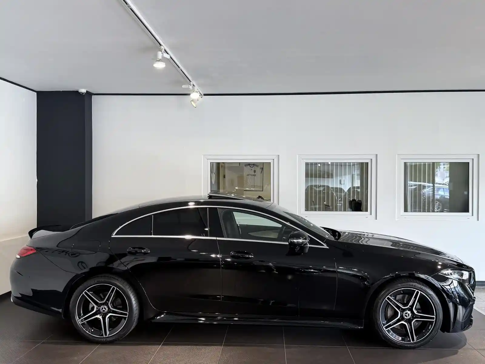 Mercedes-Benz CLS 220