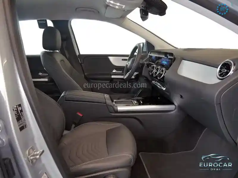 Mercedes-Benz B 220