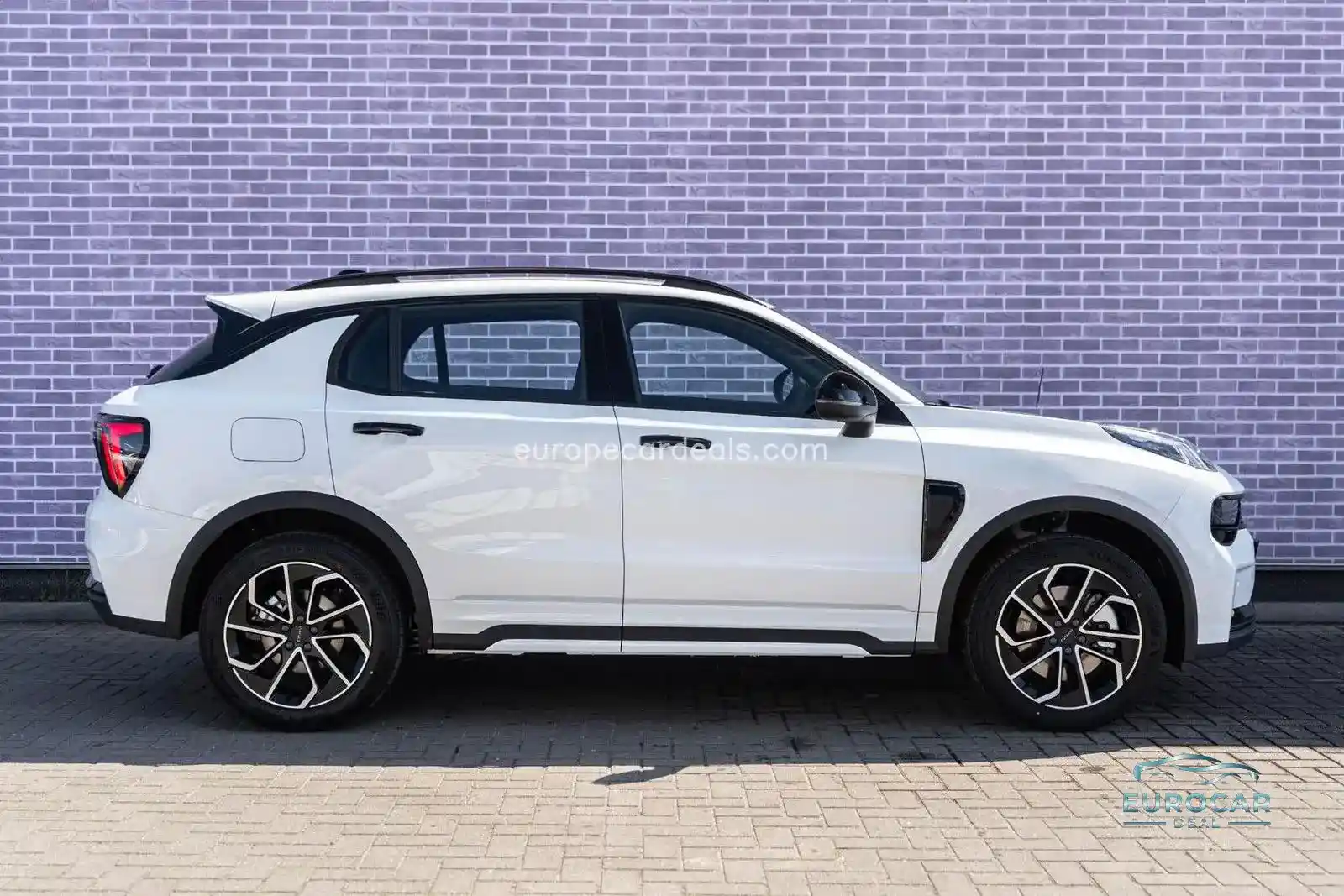 Lynk&Co 01