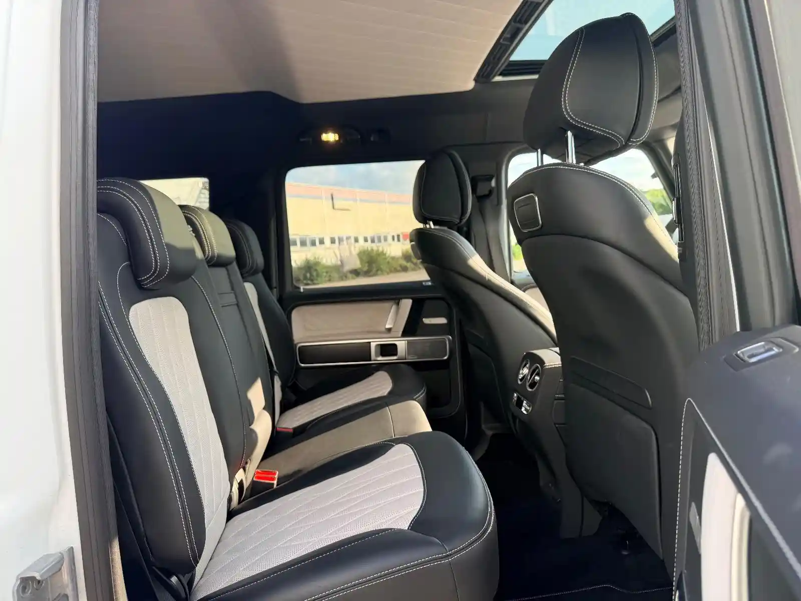 Mercedes-Benz G 500