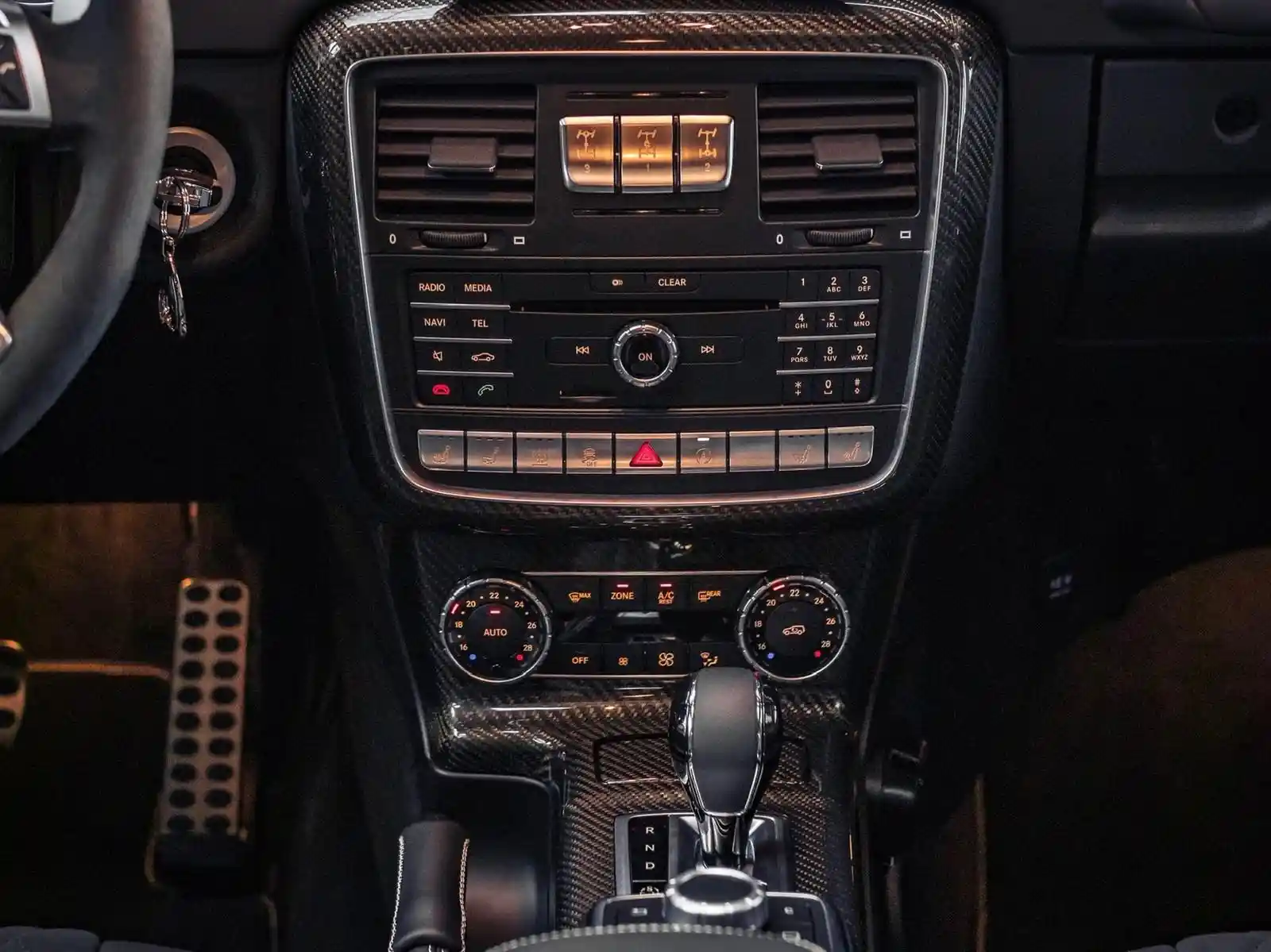 Mercedes-Benz G 500