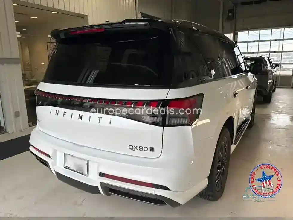 Infiniti QX80