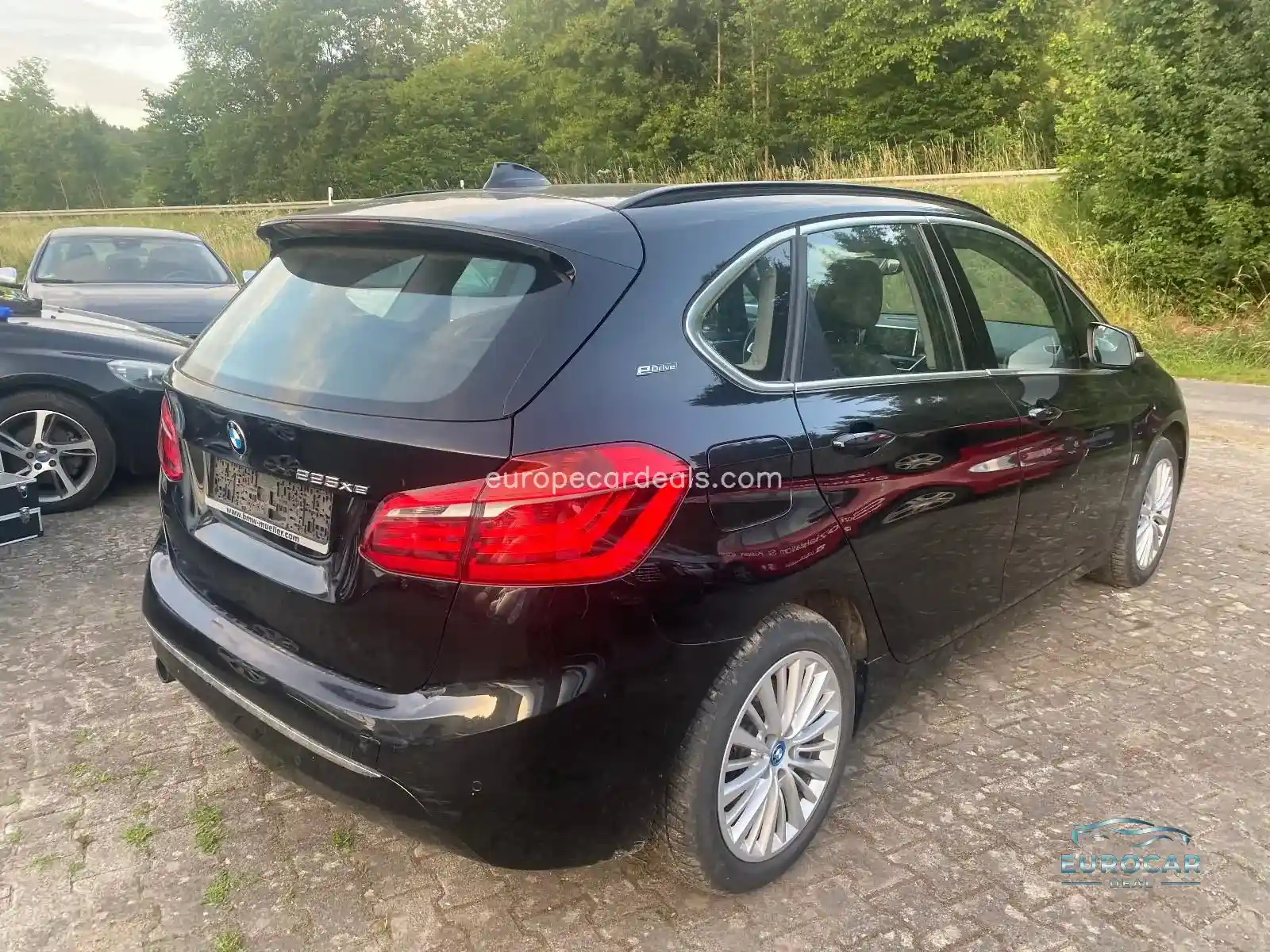 BMW 225