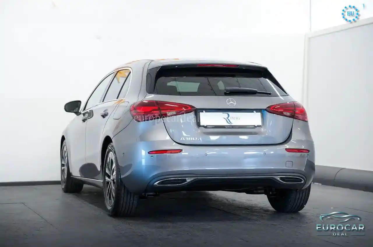 Mercedes-Benz A 180