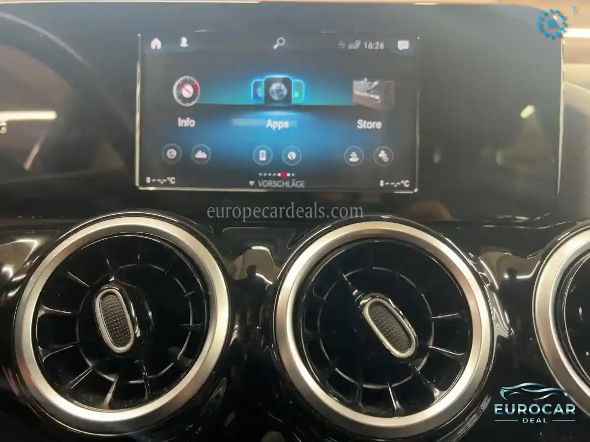 Mercedes-Benz B 200