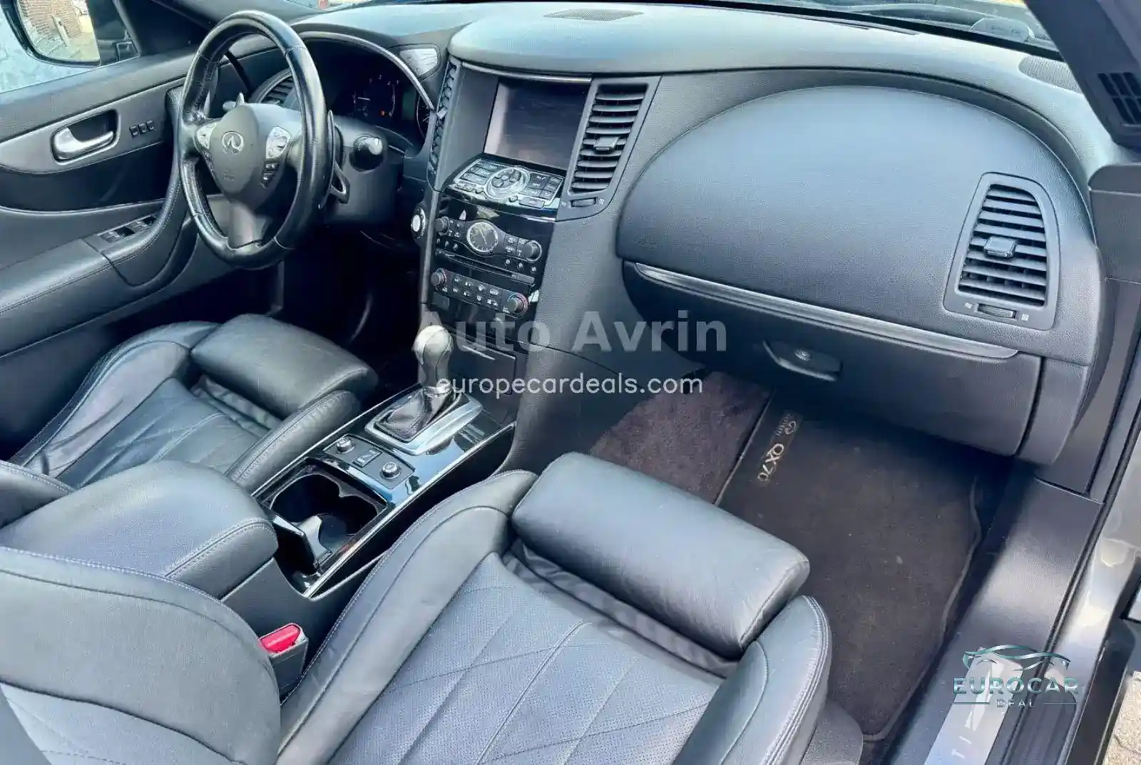 Infiniti QX70