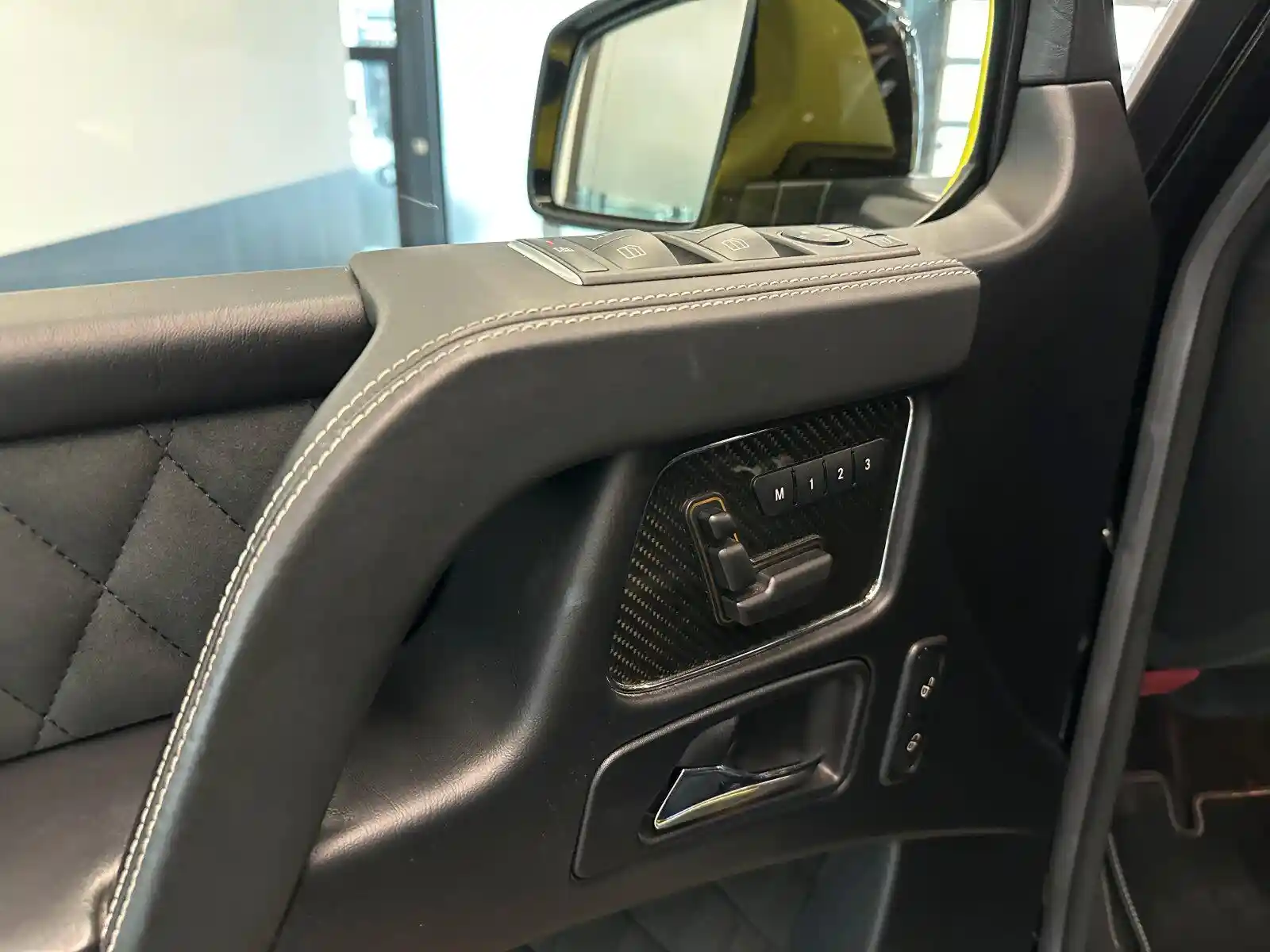 Mercedes-Benz G 500