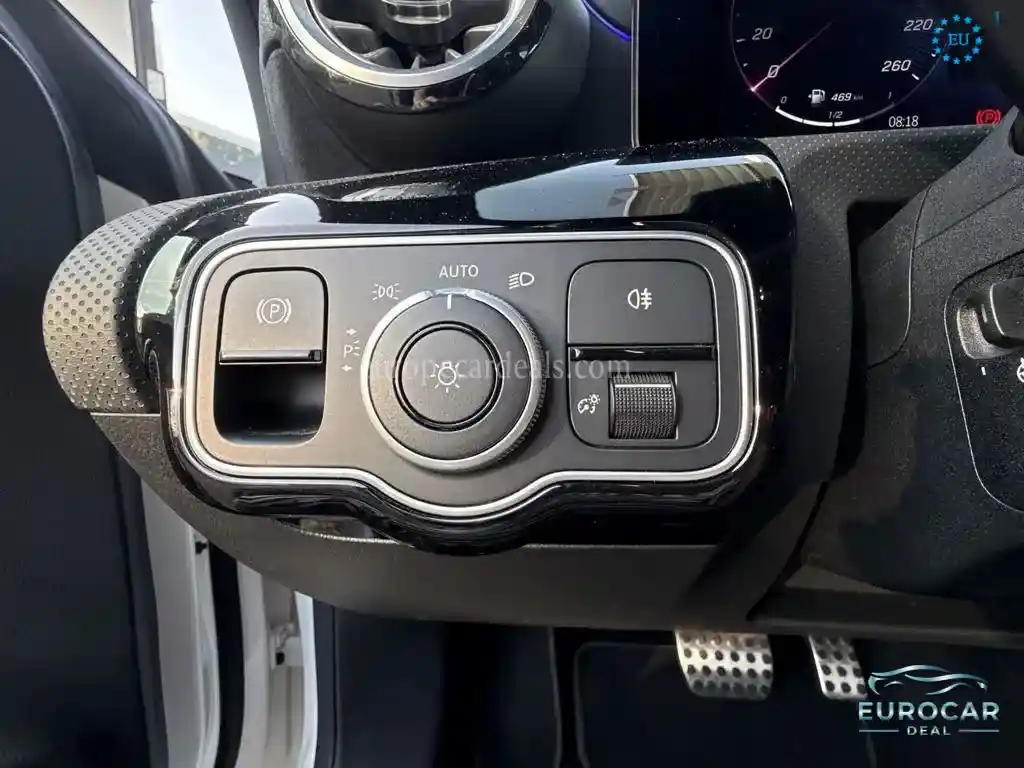 Mercedes-Benz CLA 220