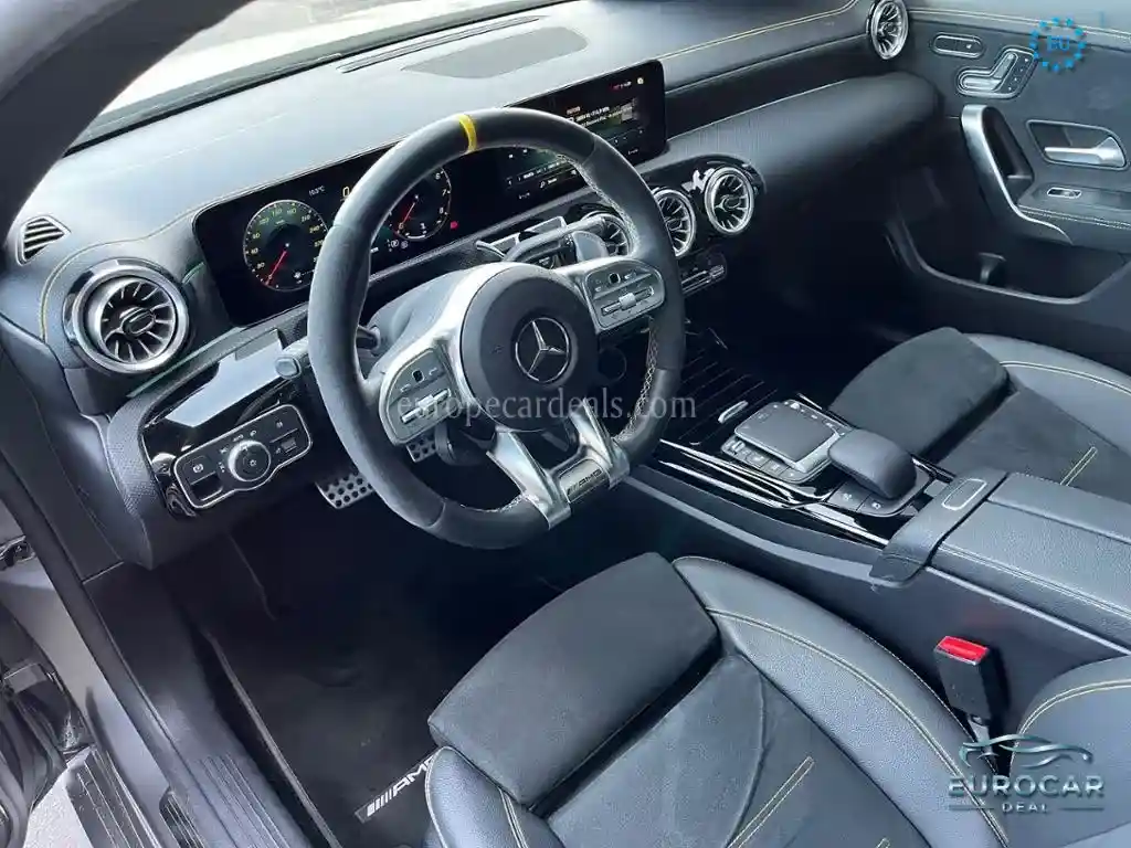 Mercedes-Benz CLA 45 AMG Shooting Brake
