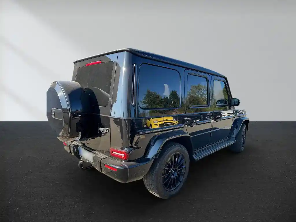 Mercedes-Benz G 500