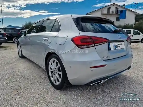 Mercedes-Benz A 180