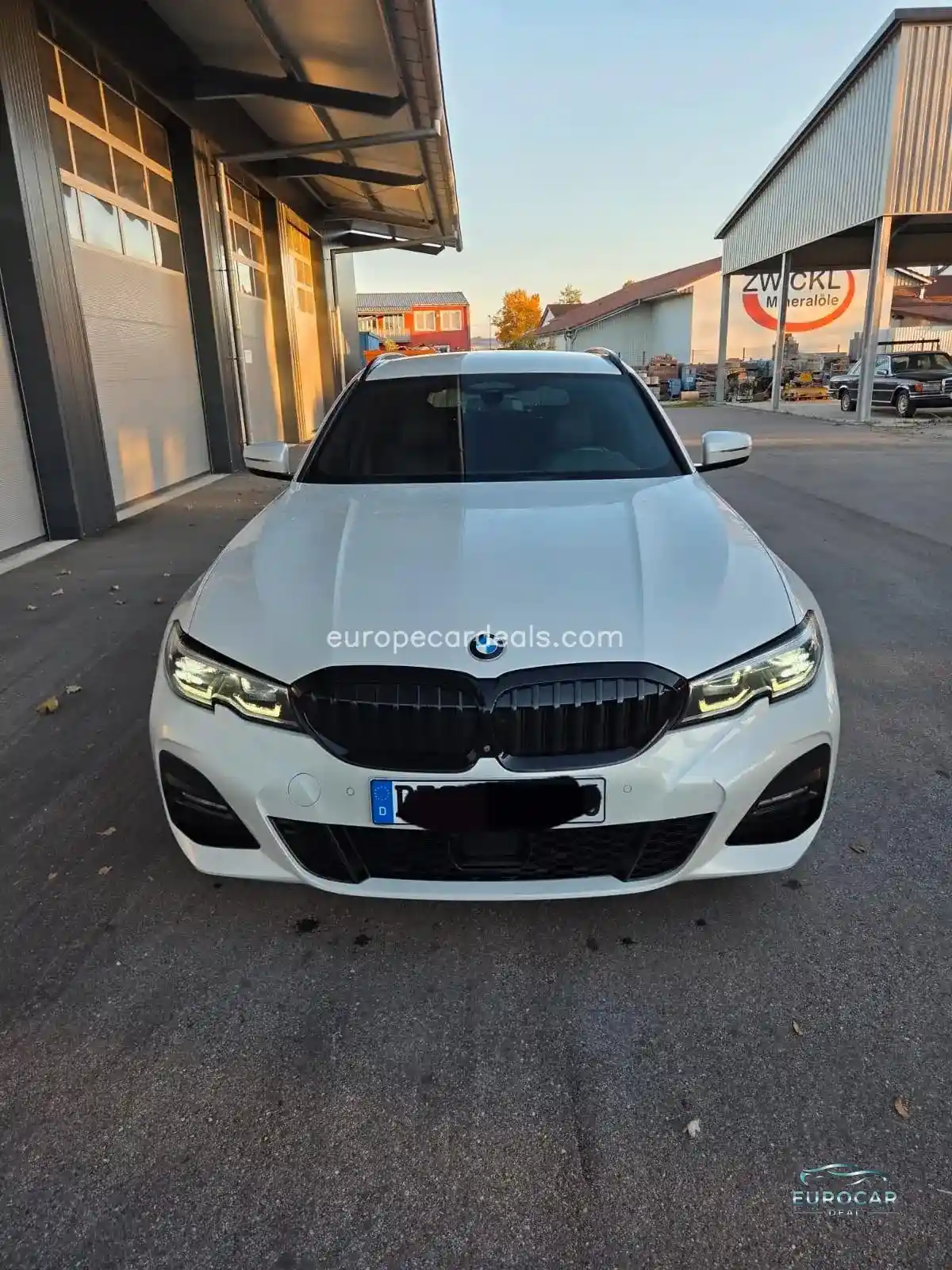 BMW 330