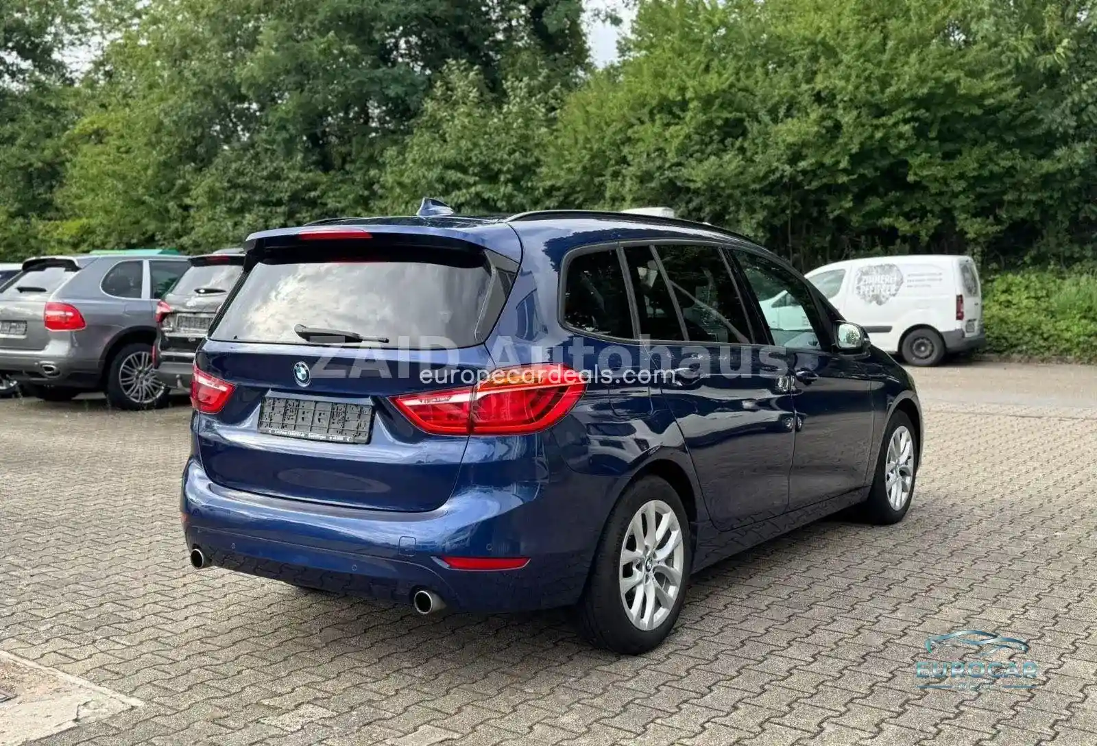 BMW 220