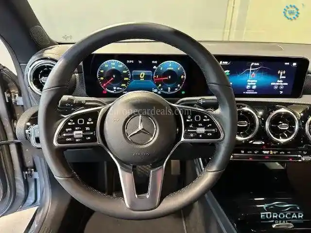 Mercedes-Benz CLA 200 Shooting Brake
