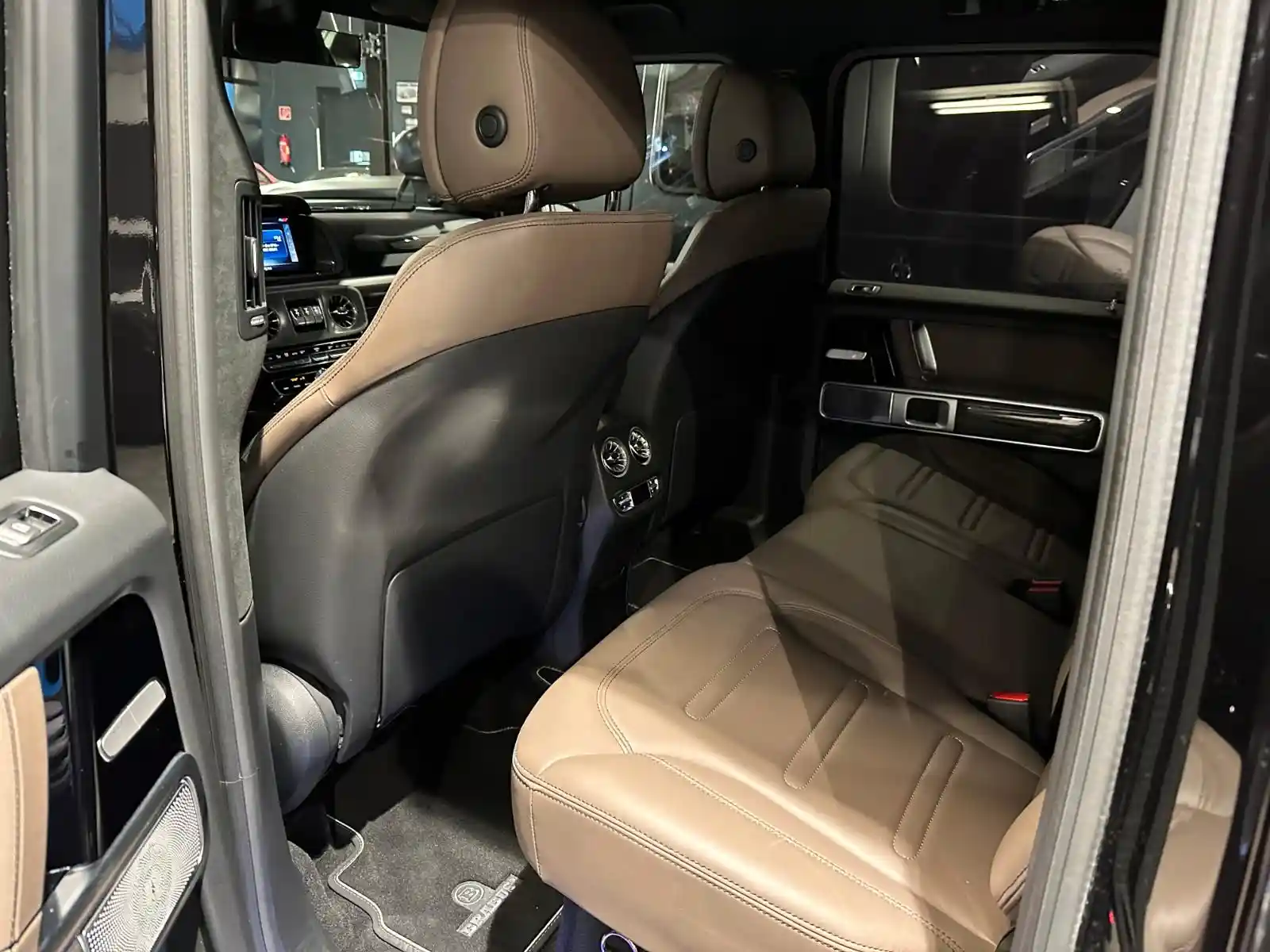Mercedes-Benz G 500