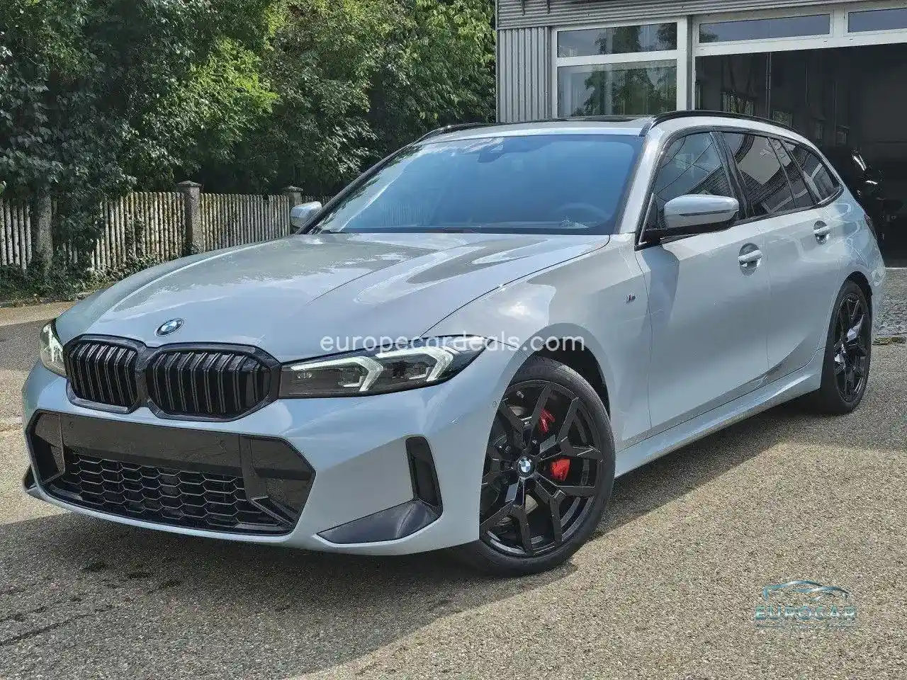 BMW 330