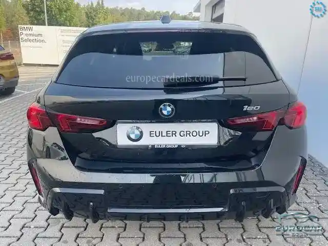 BMW 120