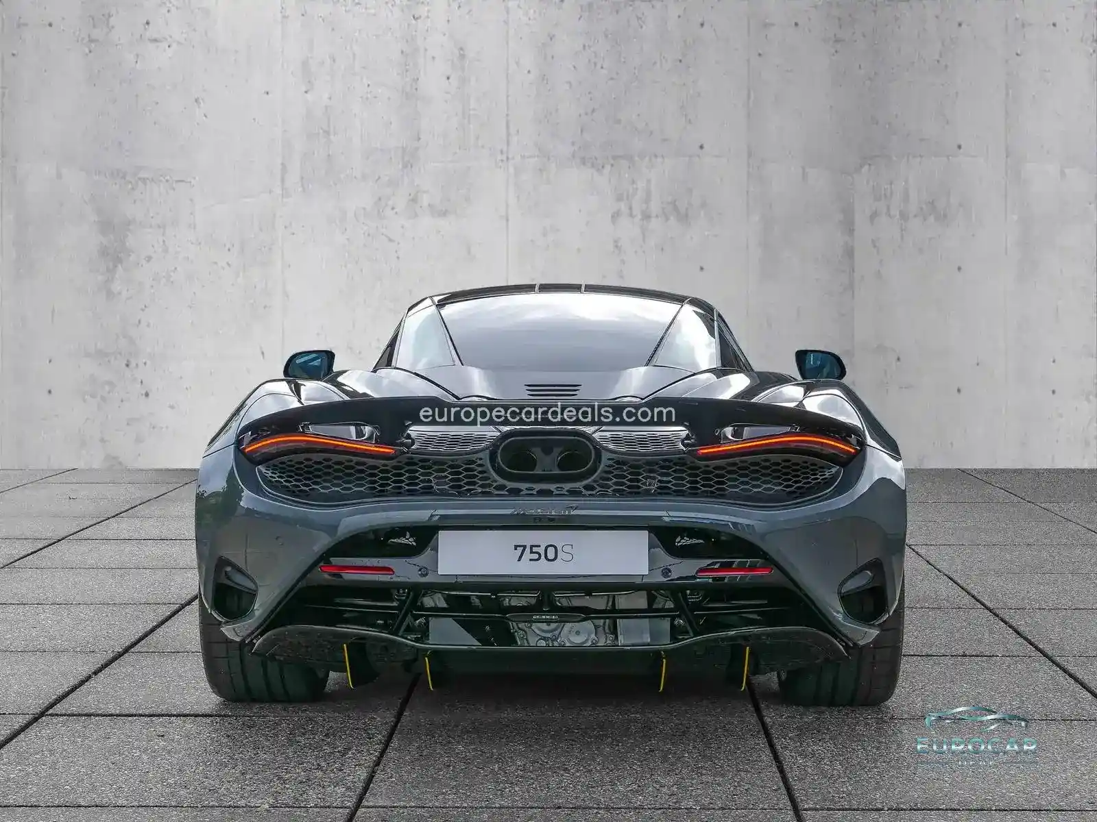 McLaren 750S
