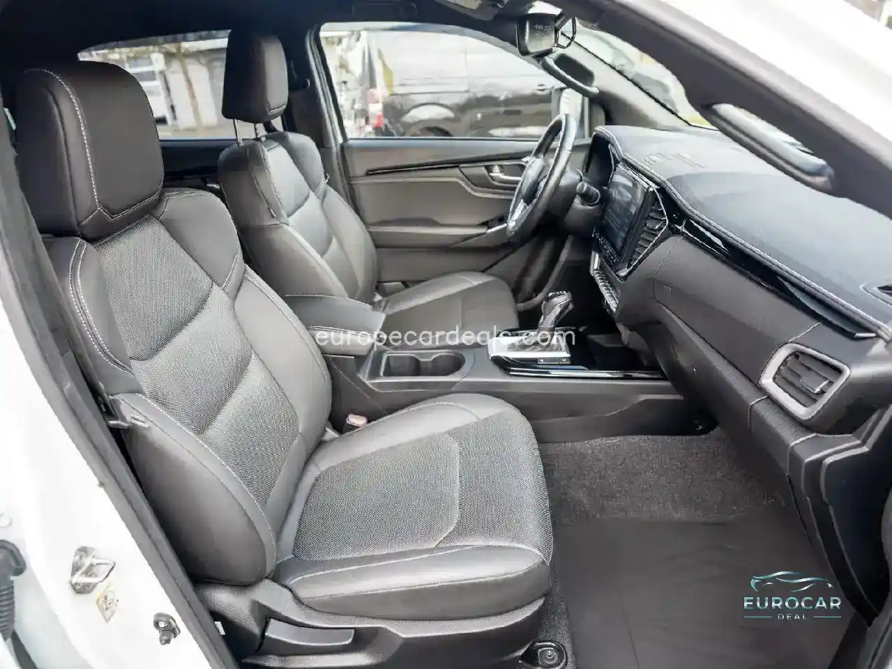 Double Cab 4WD V-CROSS