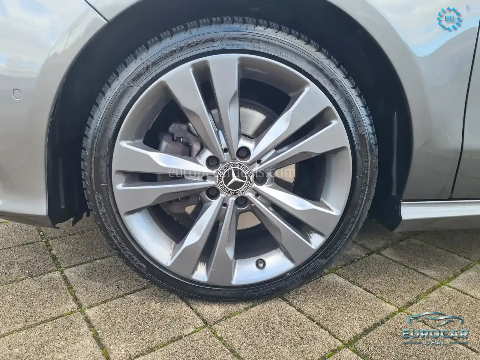 Mercedes-Benz CLA 180