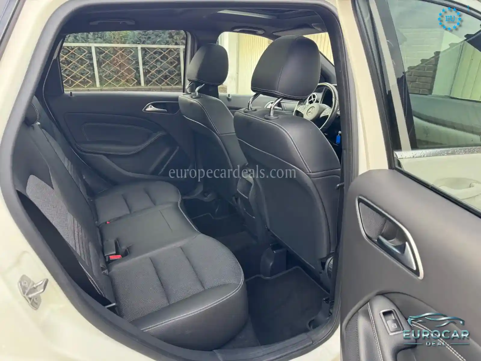 Mercedes-Benz B 200