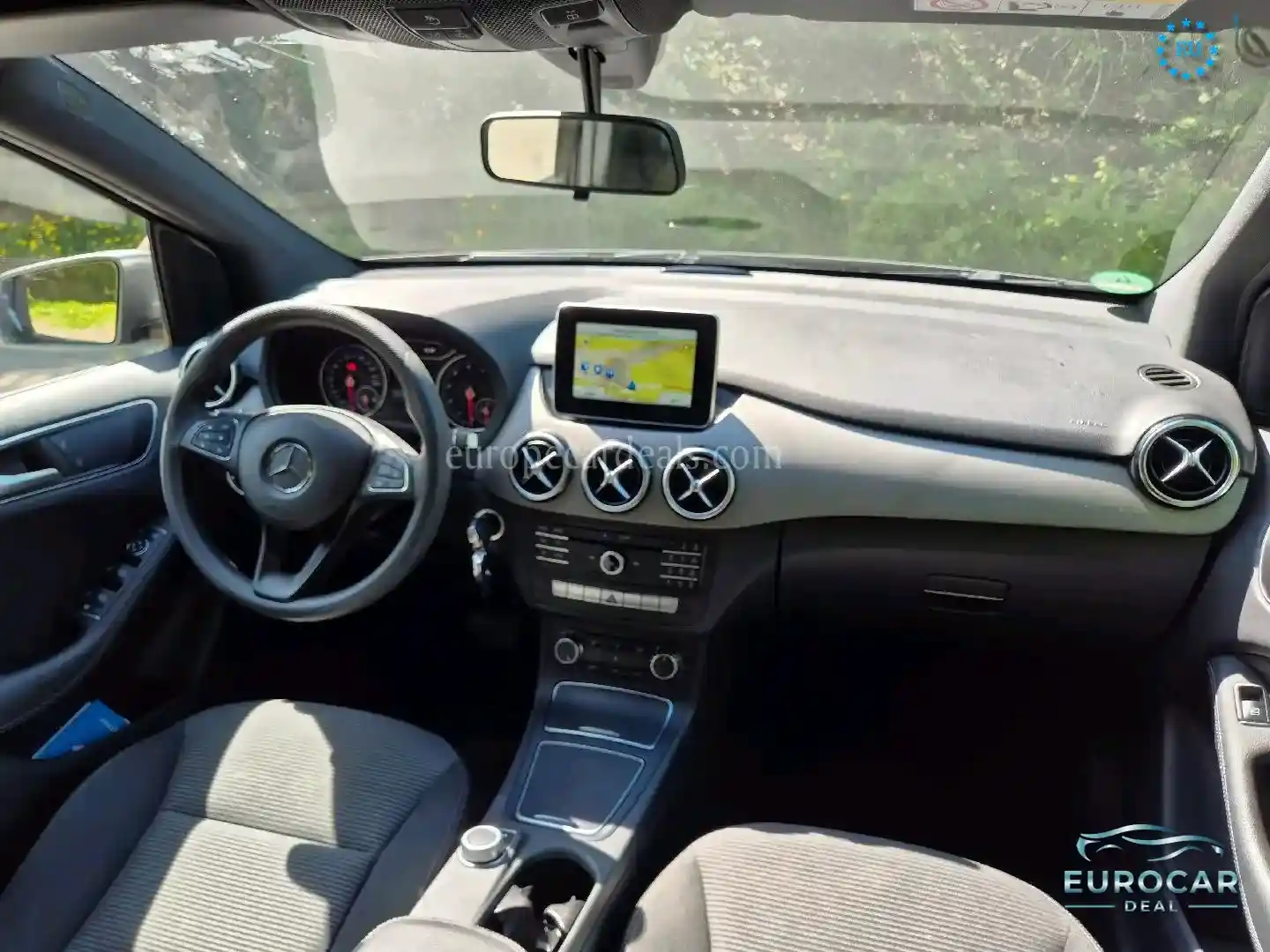 Mercedes-Benz B 200