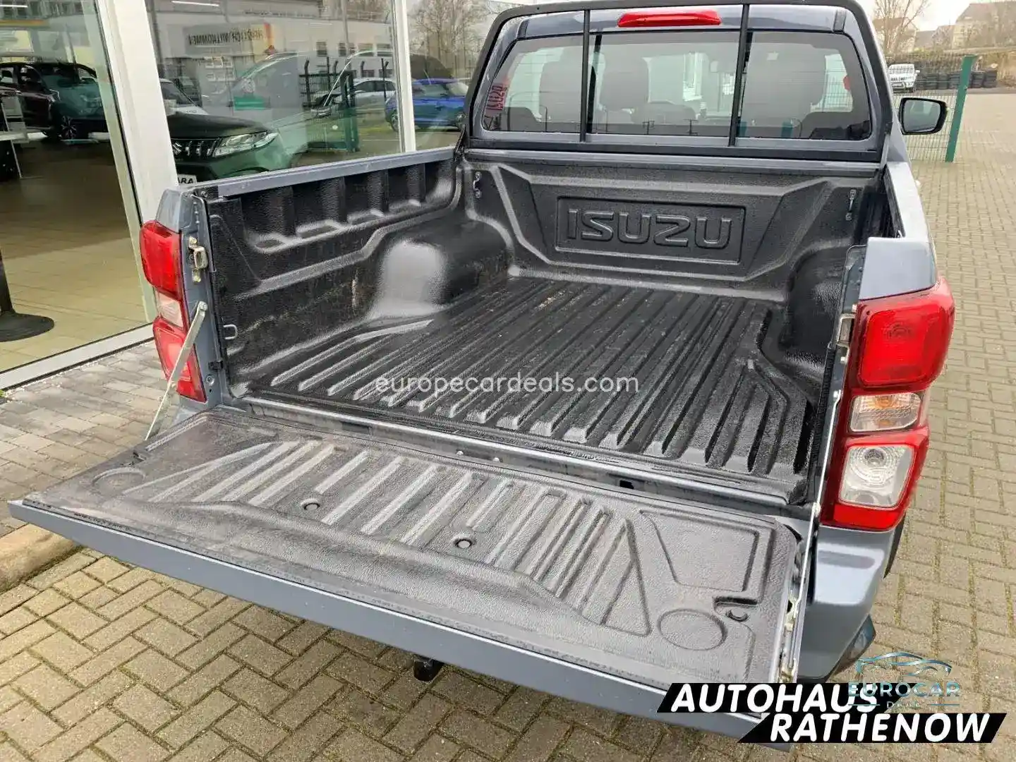 Double Cab 4WD LS Allrad SHZ Totwinkelassi