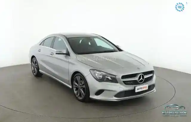 Mercedes-Benz CLA 180