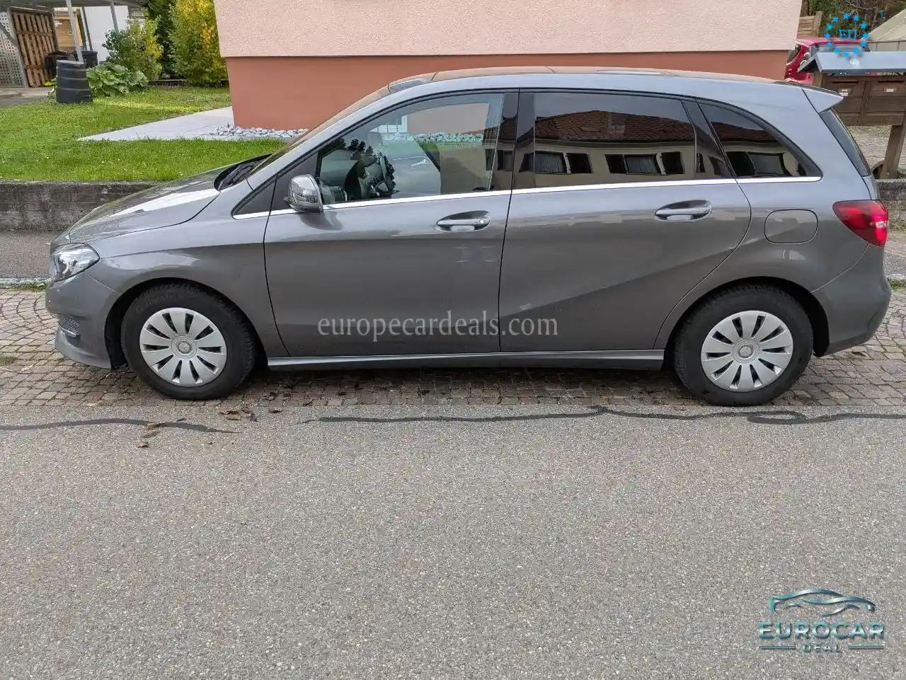 Mercedes-Benz B 180